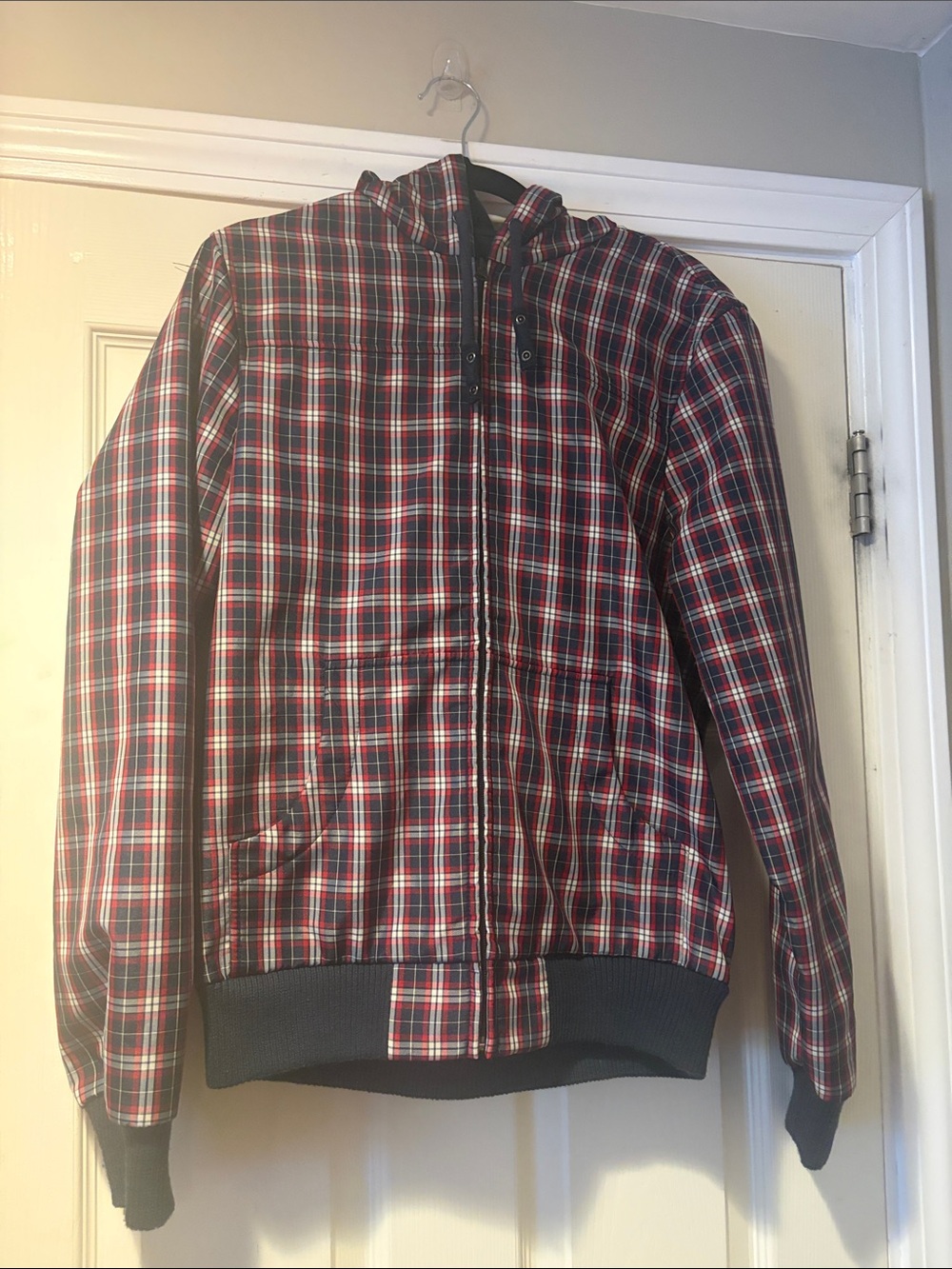 Pull&Bear Hooded Bomber Jacket in Red & Navy Plaid M